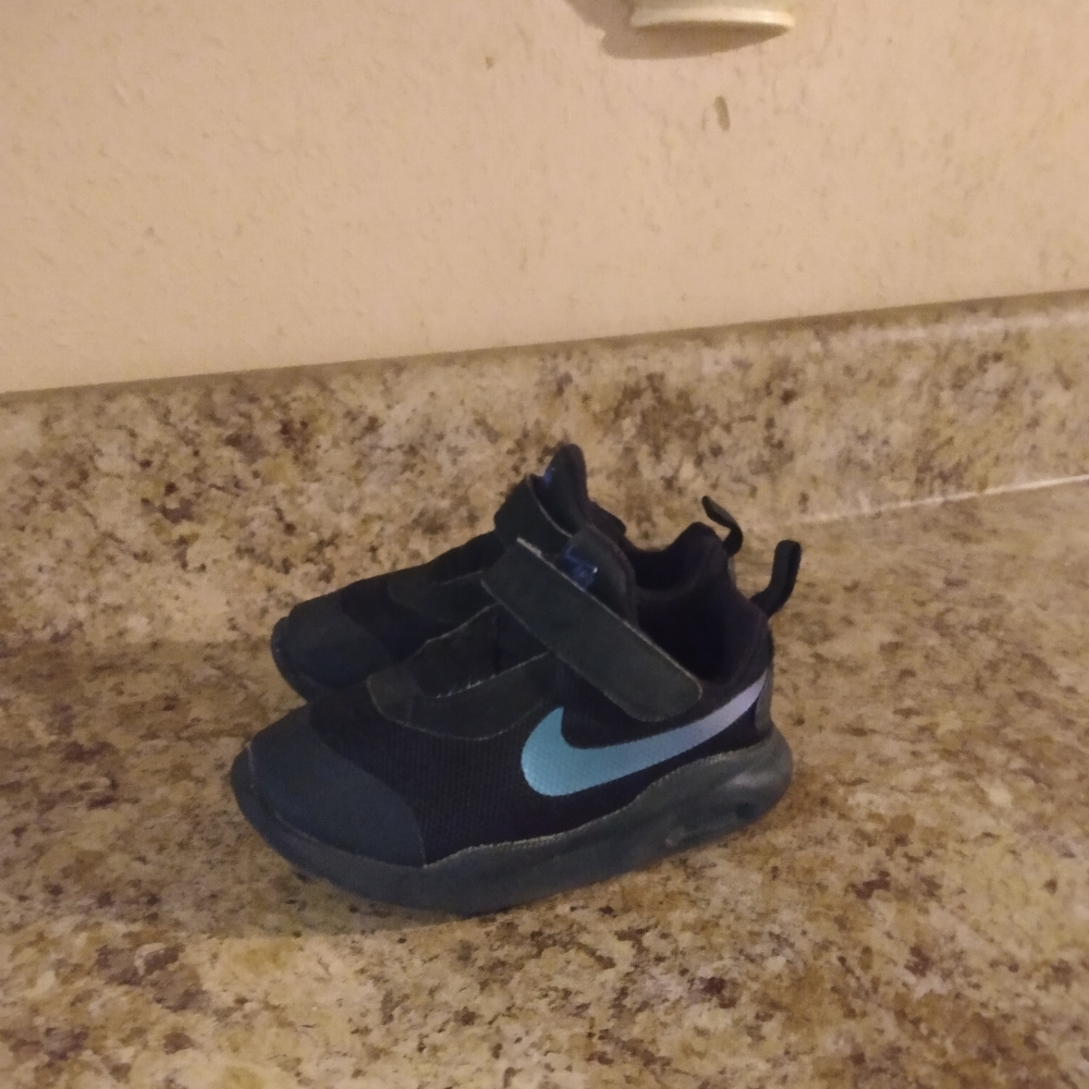 NIKE AIR SHOES TODDLER